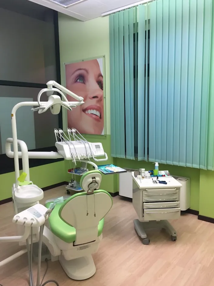 Anselmi Dott. Paolo – Studio Dentistico Odontoiatrico