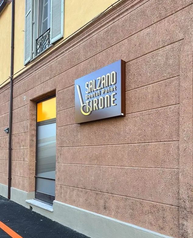 Dentista Saluzzo – Dental Point Salzano Tirone