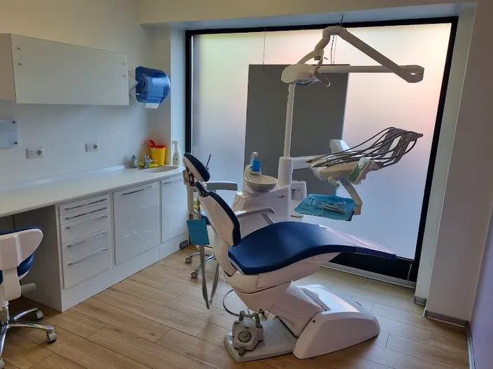 Confident Studi Dentistici Como