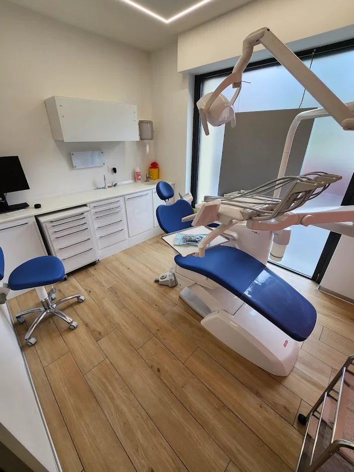 Confident Studi Dentistici Milano Suzzani