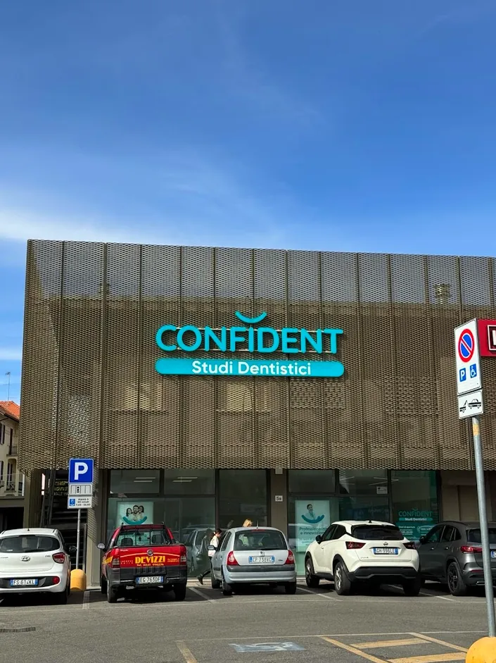Confident Studi Dentistici Varese