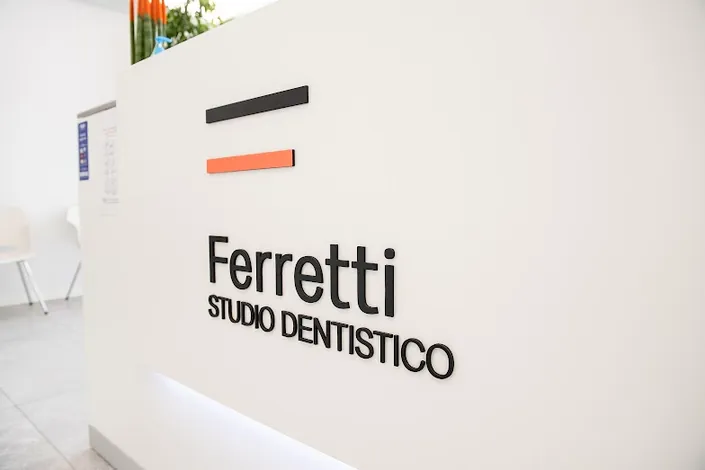 Ferretti Studio Dentistico | Brescia