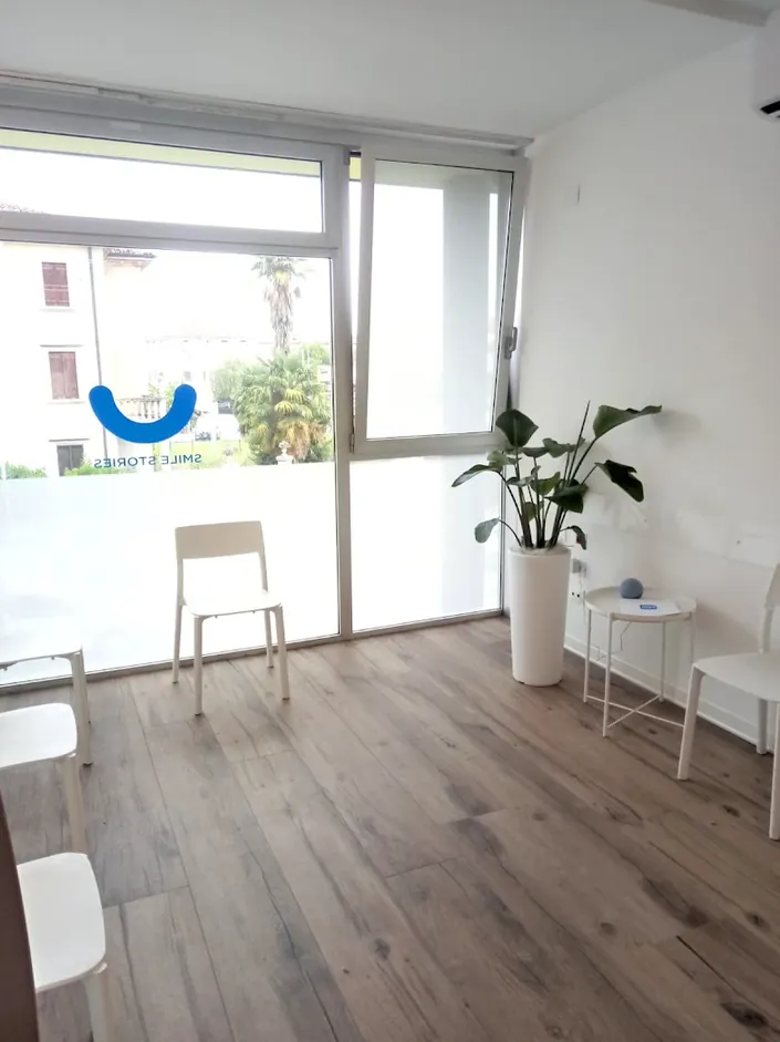 Om Dental Clinic Vicenza
