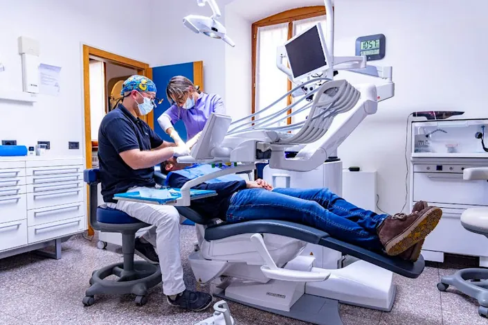 Studio Dentistico Di Salvo