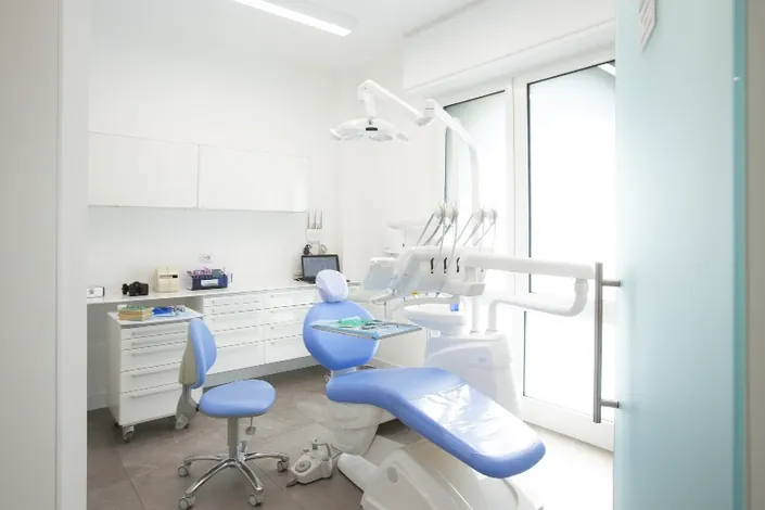 Studio Dentistico Dott. Lorenzo Bina, Dott. Stefano Bina, Dott.ssa Roberta Paterniani