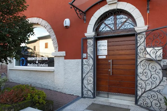 Studio dentistico Dr. Danilo Detassis – Odontomedica Trento S.r.l.