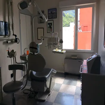 Studio Dentistico Ferrari Dr. Ivo, Dr. Letizia, Dr. Mauro