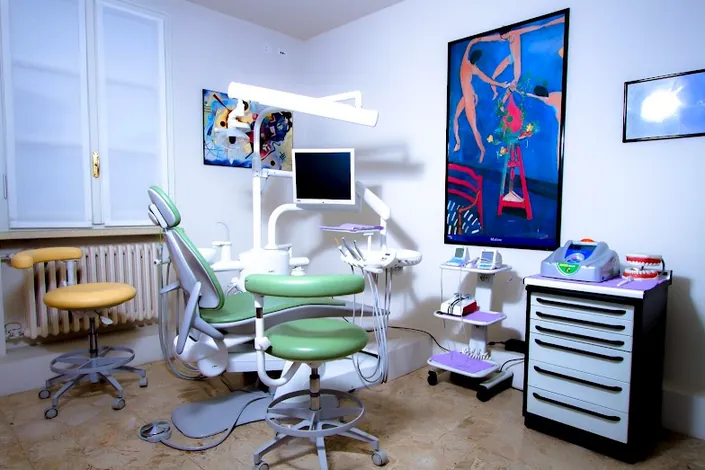 Studio Dentistico Ligabue-Manzoli