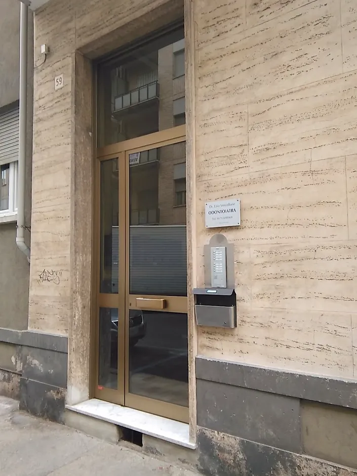 Studio Odontoiatrico Vercellone Di Vercellone Dr. Ezio